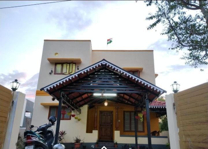 Shi'S Shambhavi Homestay -On The Way To Isha, Maruthamalai Kojambuttúr Kültér fotó